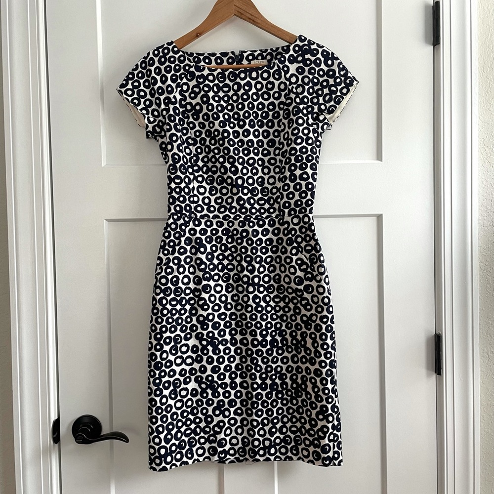 J. Crew Navy and White Shift Dress Size 00